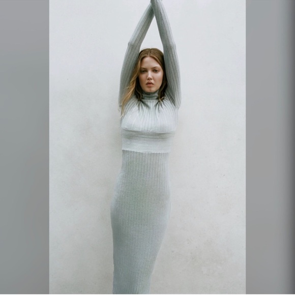 NWT ZARA Ribbed Knit Dress Green M Blogger’s Fav - Picture 2 of 6